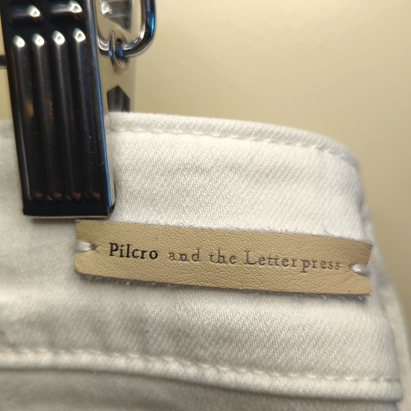 Pilcro and the Letterpress from Anthropologie White Slim Boyfriend Shorts - Picture 3 of 11
